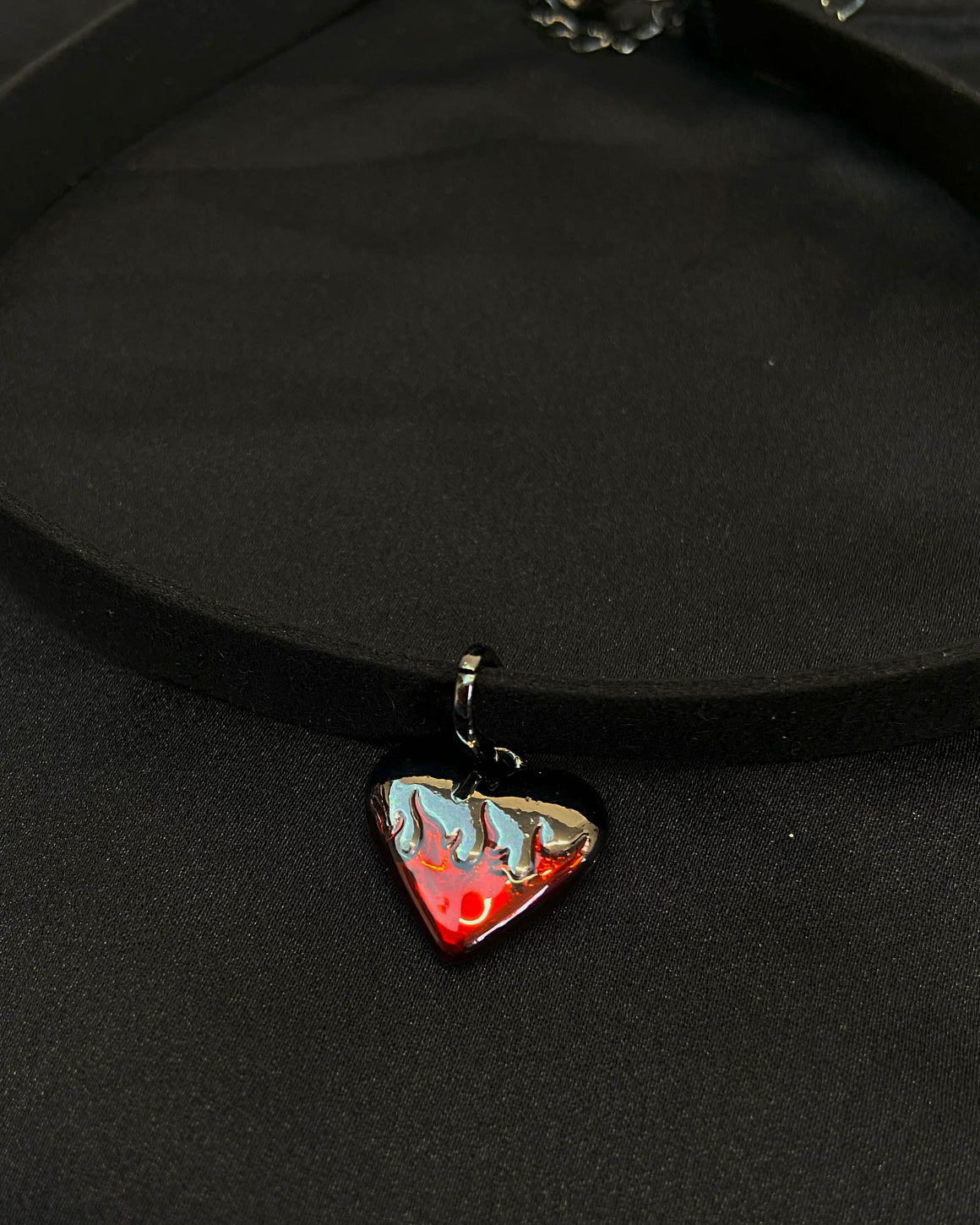 Flame Heart Choker Close UP