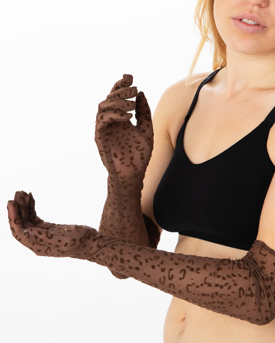 Brown leopard textured gloves